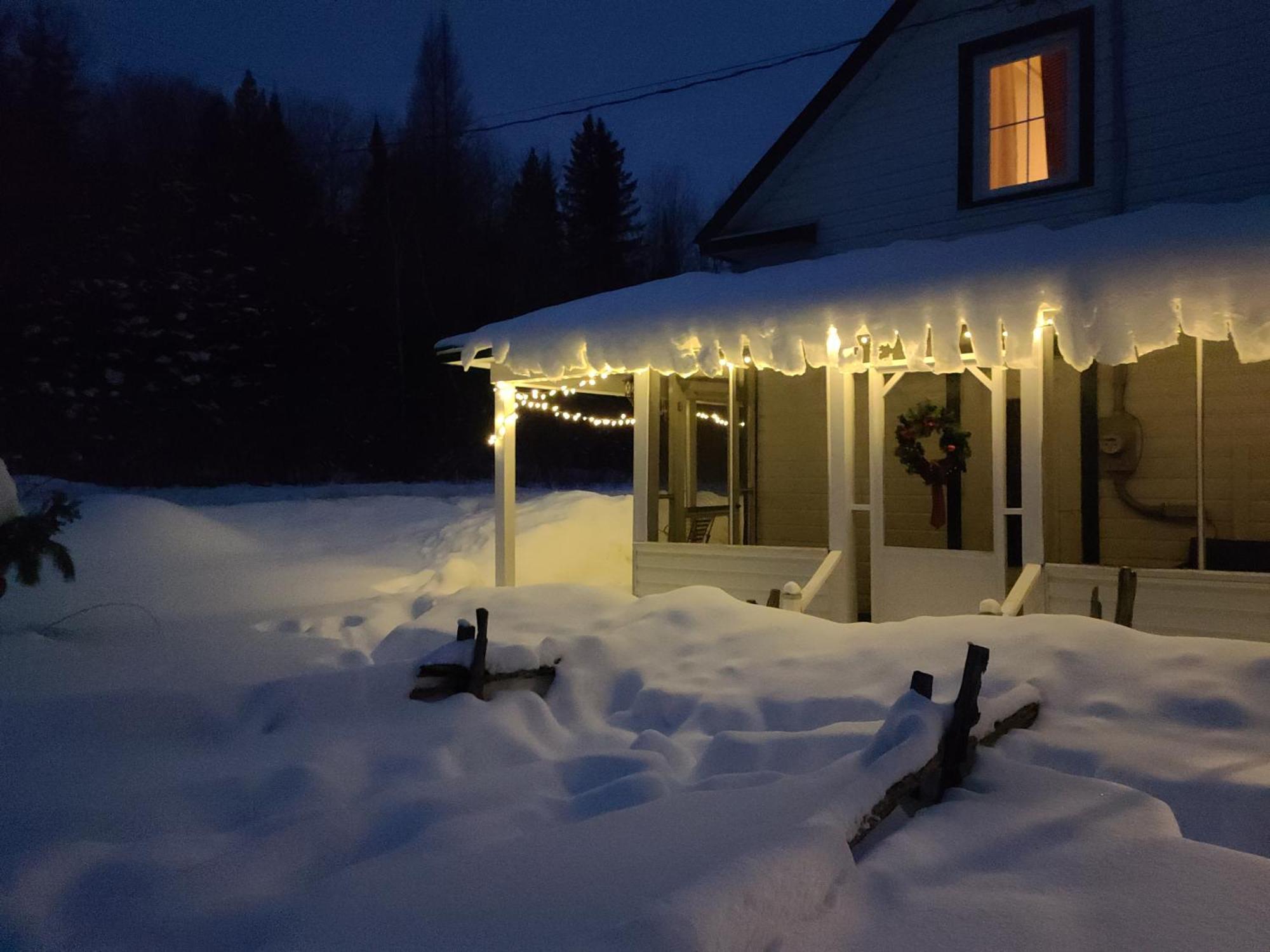 Chalets Nabu La Sacacomie - Riviere - Billard Saint-Alexis-des-Monts Exterior photo